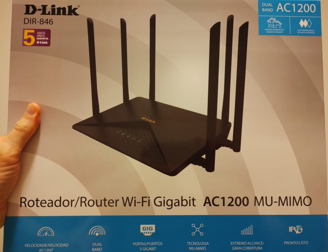 Roteador Wi-Fi Gigabit D-Link Dual Band AC1200 DIR - 846 - Usado SEAcef